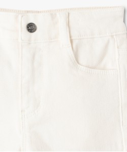 Jean fille coupe large taille haute avec ceinture ajustable